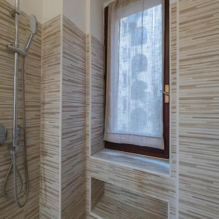 Ihost - Lucania 3 Appartement *