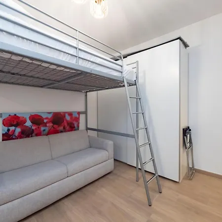 Ihost - Lucania 3 Milaan