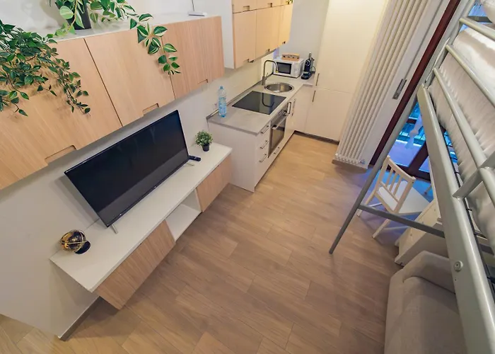 Ihost - Lucania 3 * Milão