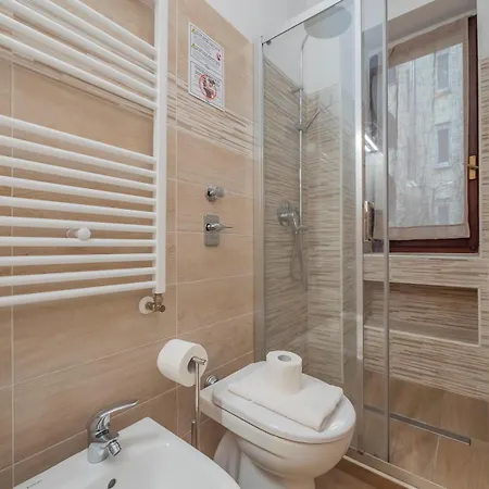 Ihost - Lucania 3 Apartment Milan